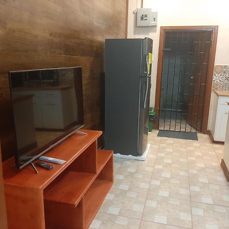Jrs Apartments جورج تاون المظهر الخارجي الصورة
