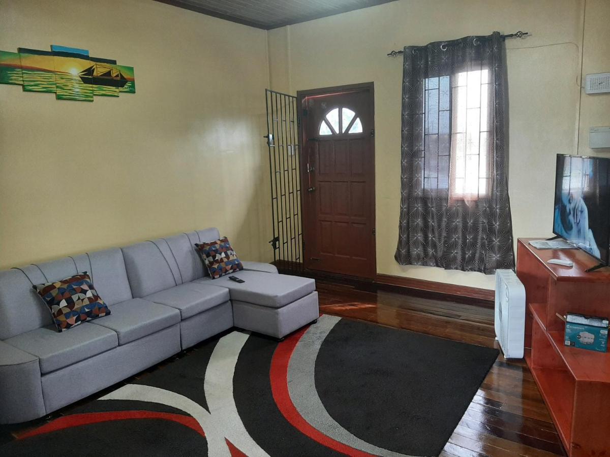 Jrs Apartments جورج تاون المظهر الخارجي الصورة