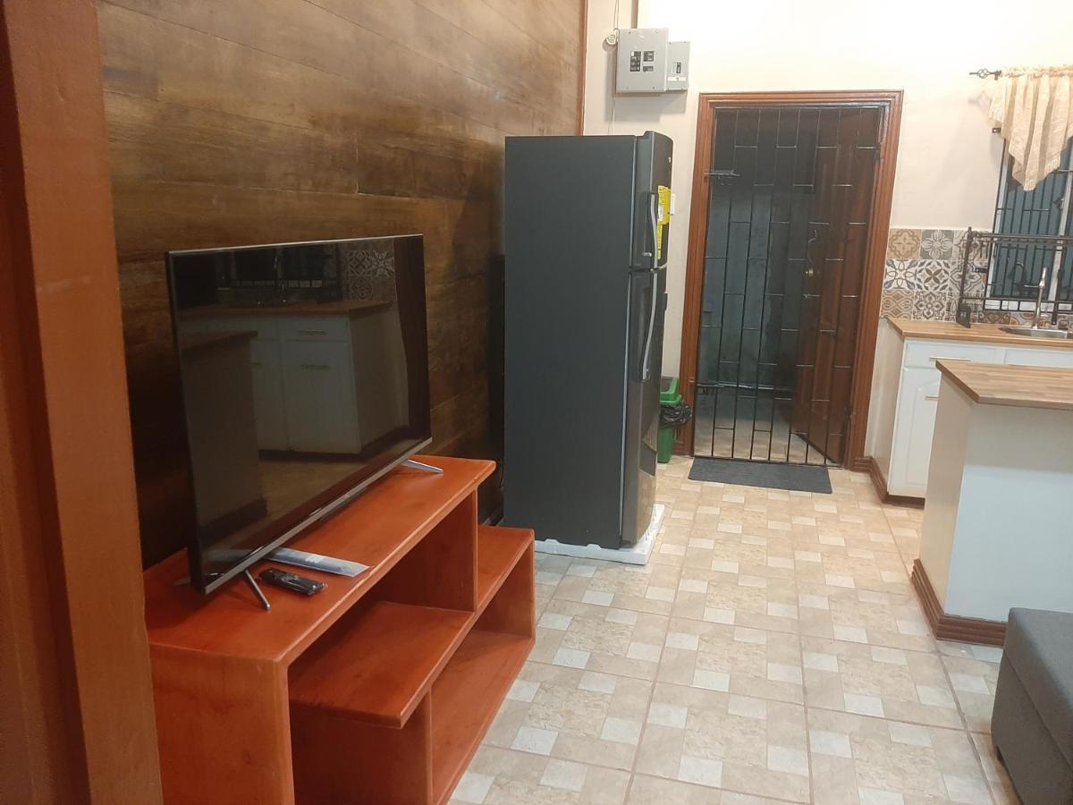 Jrs Apartments جورج تاون المظهر الخارجي الصورة
